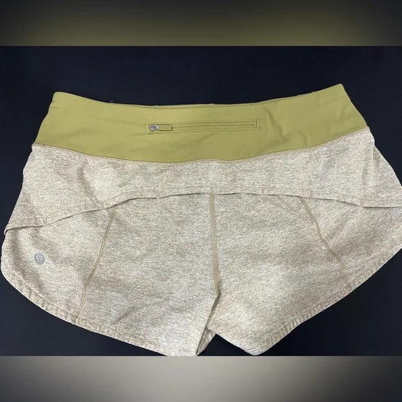 Lululemon Speed Up Shorts - Picture 5 of 7